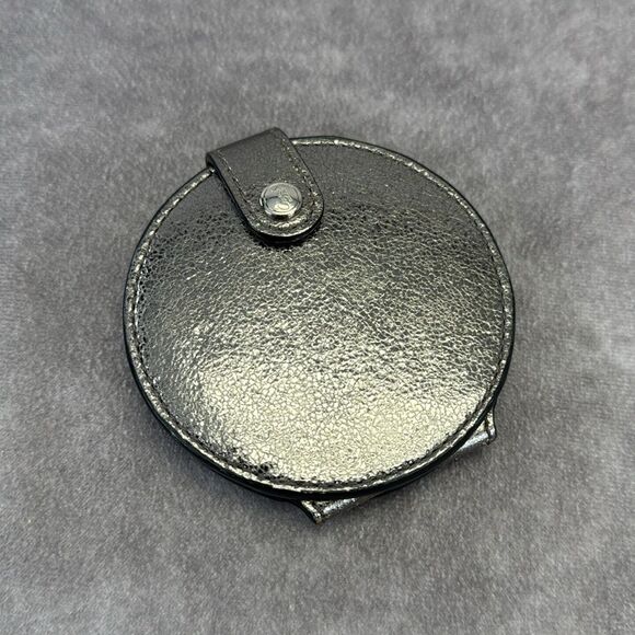 Coach Poppy Metallic Silver Mirror Compact - Picture 4 of 7